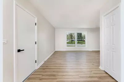348 Seminole Lane, Carol Stream, IL 60188 - Photo 9