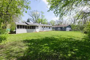 348 Seminole Ln, Carol Stream, IL 60188 - Photo 29