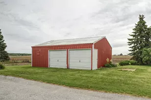 9896 Lincoln Rd, Morrison, IL 61270 - Photo 7