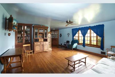 9896 Lincoln Road, Morrison, IL 61270 - Photo 17