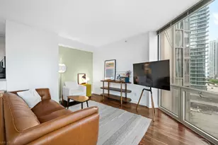 222 N Columbus Dr, Chicago, IL 60601 - Photo 5
