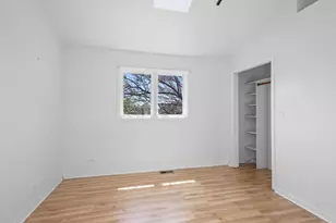 5230 S Lockwood Ave, Chicago, IL 60638 - Photo 13