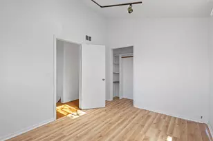 5230 S Lockwood Ave, Chicago, IL 60638 - Photo 9