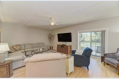 601 W Rand Road #106, Arlington Heights, IL 60004 - Photo 15