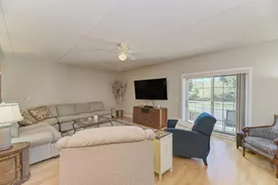 601 W Rand Rd, Arlington Heights, IL 60004 - Photo 15