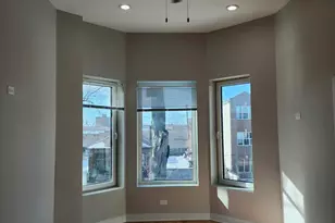 6321 S Eberhart Ave, Chicago, IL 60637 - Photo 5