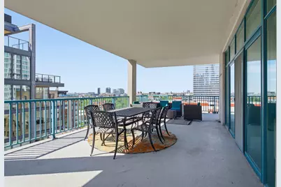 340 W Superior Street #1009, Chicago, IL 60654 - Photo 15