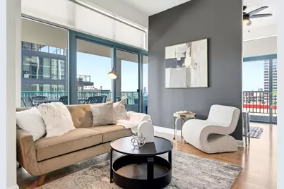 340 W Superior Street #1009, Chicago, IL 60654 - Photo 3