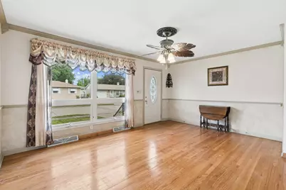 3323 W Denison Avenue, Davenport, IA 52804 - Photo 3