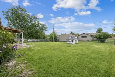 3323 W Denison Avenue, Davenport, IA 52804 - Photo 27