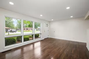 112 N El Dorado Dr, Kankakee, IL 60901 - Photo 5