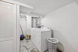 2952 N Mobile Ave, Chicago, IL 60634 - Photo 15