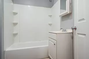 1422 North Ave, Rockford, IL 61103 - Photo 9