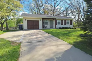 227 Juneway Terrace, Lake Bluff, IL 60044 - Photo 1