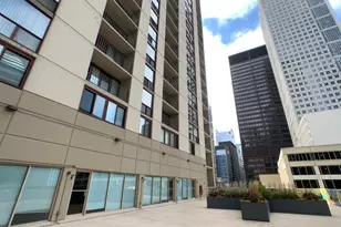 200 N Dearborn St, Chicago, IL 60601 - Photo 15