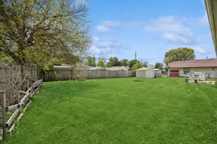 566 Michigan Ave, Aurora, IL 60506 - Photo 19