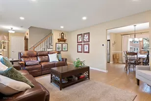 753 E Monterey Rd, Palatine, IL 60074 - Photo 3