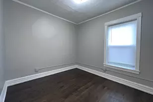 2707 E 78th St, Chicago, IL 60649 - Photo 17