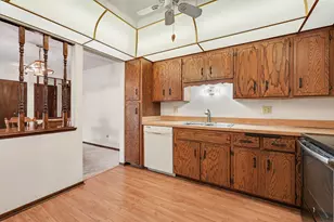 2440 186th St, Lansing, IL 60438 - Photo 5