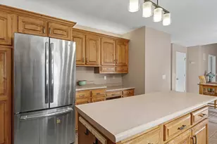 3208 Cherry Hills Dr, Champaign, IL 61822 - Photo 19