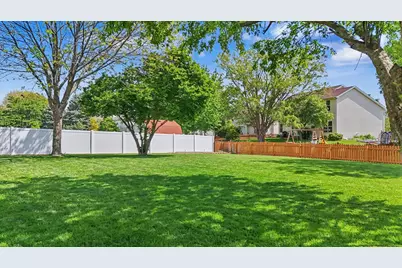 3208 Cherry Hills Drive, Champaign, IL 61822 - Photo 45