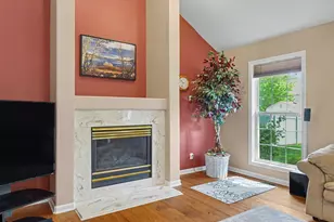 3208 Cherry Hills Dr, Champaign, IL 61822 - Photo 11