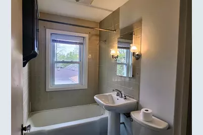 409-11 W Keith Avenue, Waukegan, IL 60085 - Photo 19