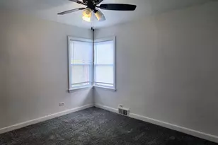 409-11 W Keith Ave, Waukegan, IL 60085 - Photo 17