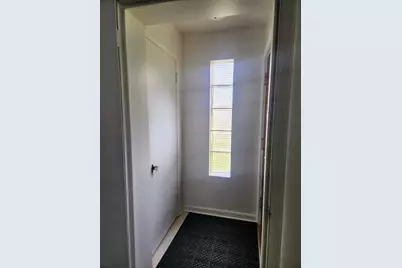 409-11 W Keith Avenue, Waukegan, IL 60085 - Photo 31