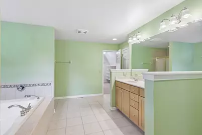 426 Heatherwood Drive SE, Oswego, IL 60543 - Photo 35