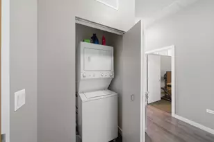 235 W Van Buren St, Chicago, IL 60607 - Photo 13