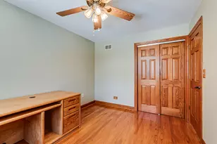 8732 W Surrey Park, Palos Hills, IL 60465 - Photo 9