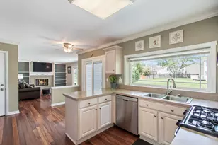 2150 Cumberland Pkwy, Algonquin, IL 60102 - Photo 5