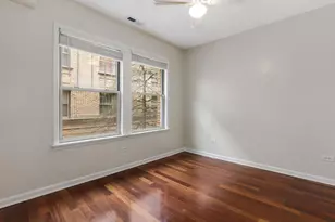 1364 W Greenleaf Ave, Chicago, IL 60626 - Photo 5