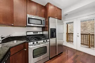 1364 W Greenleaf Ave, Chicago, IL 60626 - Photo 7