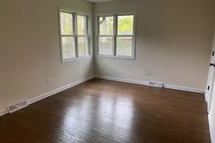 10340 W Paddock Ave, Beach Park, IL 60087 - Photo 5