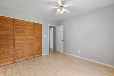 146 Inverrary Lane #146, Deerfield, IL 60015 - Photo 15