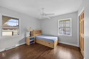 221 E Grantley Ave, Elmhurst, IL 60126 - Photo 19