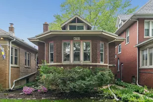 4723 N Sacramento Ave, Chicago, IL 60625 - Photo 1