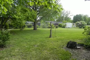 9 E North Ct, Decatur, IL 62526 - Photo 27