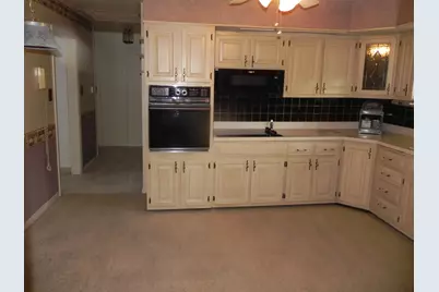 9 E North Court, Decatur, IL 62526 - Photo 7
