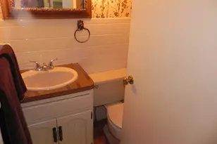 9 E North Ct, Decatur, IL 62526 - Photo 11