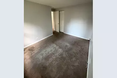 2037 Duxbury Court, Streamwood, IL 60107 - Photo 13