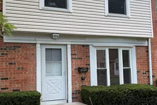 2037 Duxbury Ct, Streamwood, IL 60107 - Photo 1