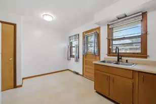 18345 Pierce Ave, Homewood, IL 60430 - Photo 7