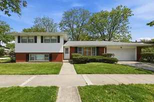 18345 Pierce Ave, Homewood, IL 60430 - Photo 1