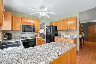 21068 W Hazelnut Ln, Plainfield, IL 60544 - Photo 9