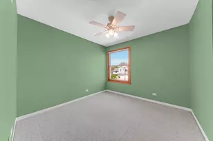 217 Atlantic Dr, Vernon Hills, IL 60061 - Photo 17