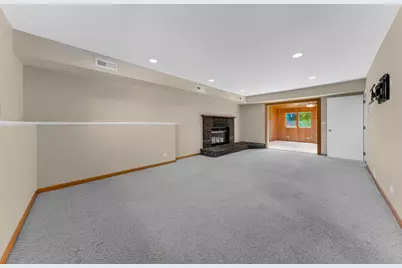 217 Atlantic Drive, Vernon Hills, IL 60061 - Photo 21