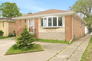 8642 Gross Point Rd, Skokie, IL 60077 - Photo 3